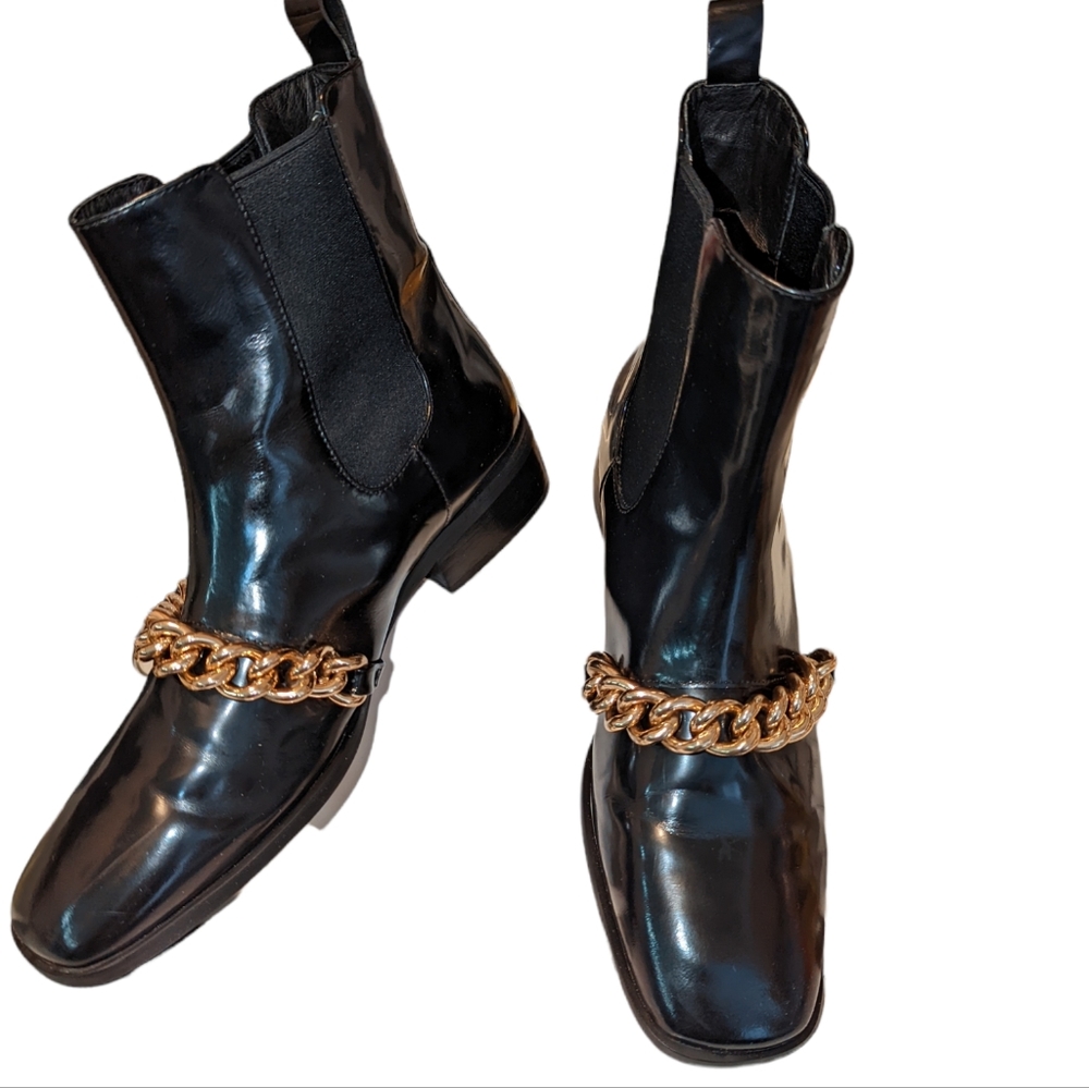 JEFFREY CAMPBELL Emrys Chelsea Boot Black Leather With Chain... Size 9
